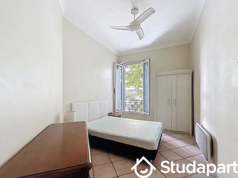 Chambre - 11 m² - 1 pièce