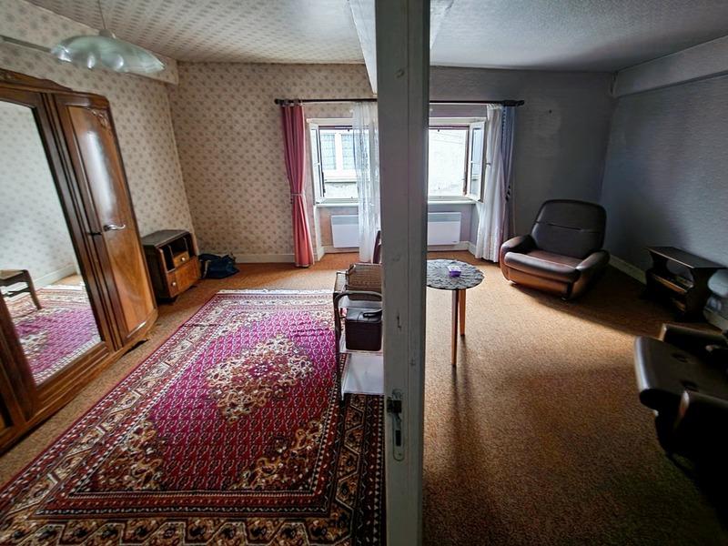 Maison - 151 m² - 7 pièces