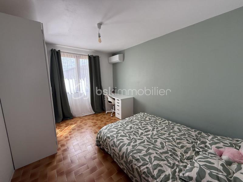 Villa - 270 m² - 6 pièces