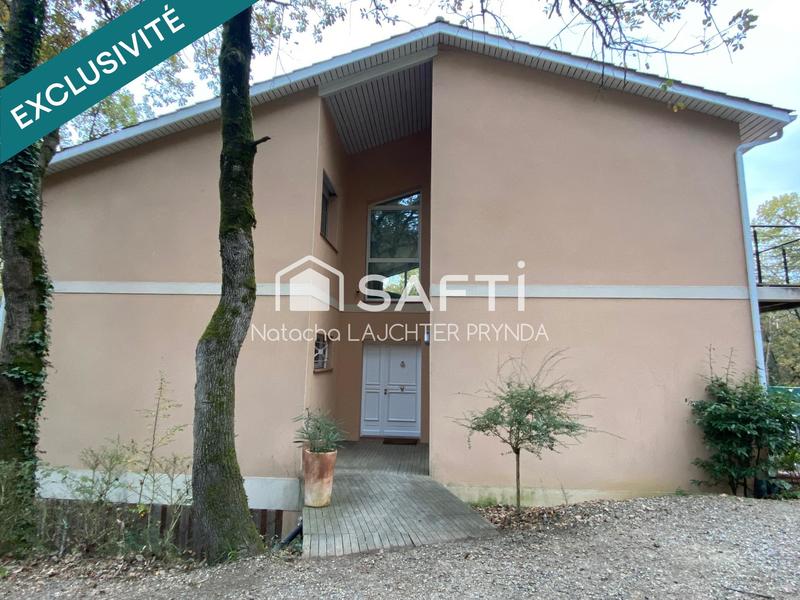 Maison - 181 m² - 6 pièces