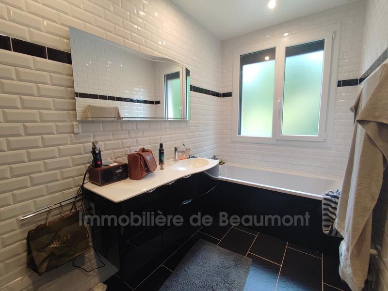 Maison - 260 m² - 7 pièces