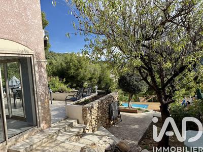 Maison - 111 m² - 5 pièces