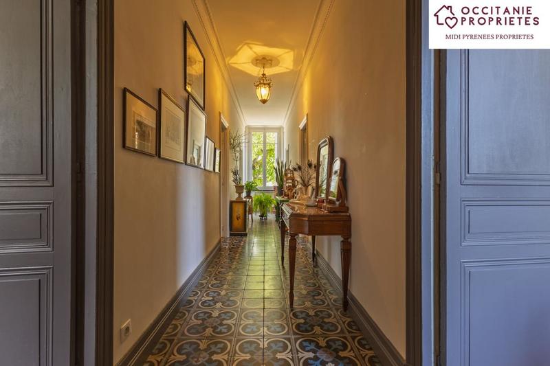 Maison de maîtres - 250 m² - 10 pièces