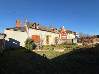 Maison - 104 m² - 10 pièces