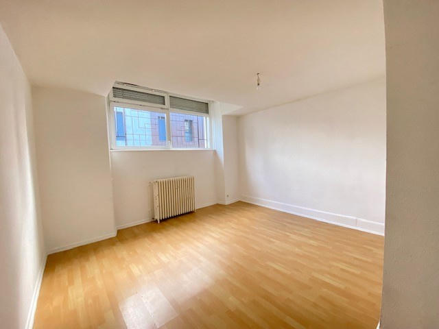 Appartement - 120 m² - 5 pièces