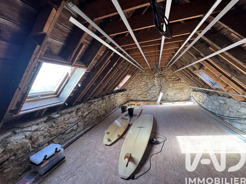 Maison - 200 m² - 6 pièces