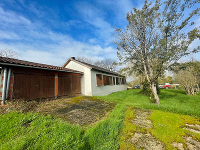 Maison - 99 m² - 4 pièces