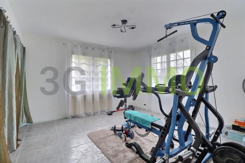 Maison - 151 m² - 7 pièces