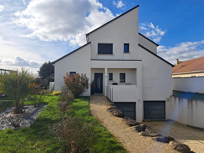 Maison d'architecte - 119 m² - 6 pièces