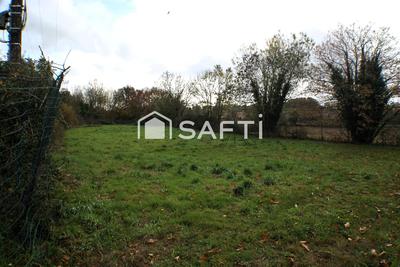 Maison - 250 m² - 4 pièces