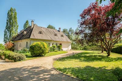 Maison - 206 m² - 6 pièces