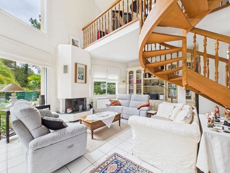 Maison d'architecte - 182 m² - 6 pièces