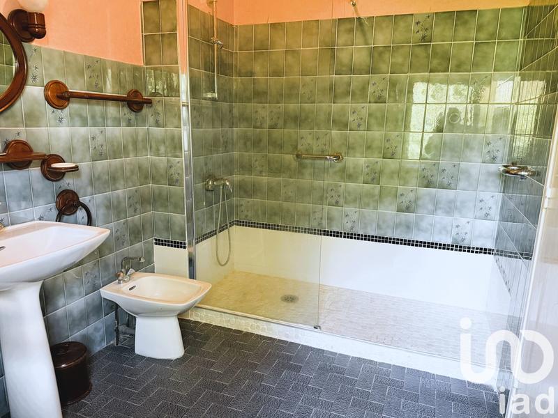 Maison - 120 m² - 8 pièces