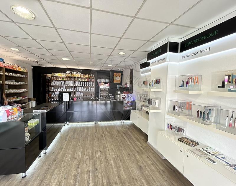 Local commercial - 51 m² - 2 pièces