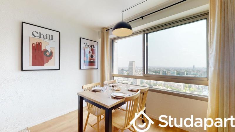 Chambre - 82 m² - 1 pièce