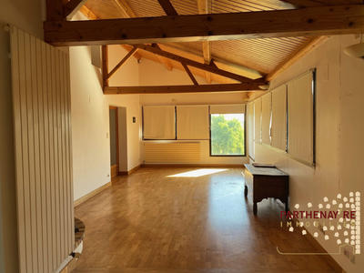 Maison - 205 m² - 5 pièces