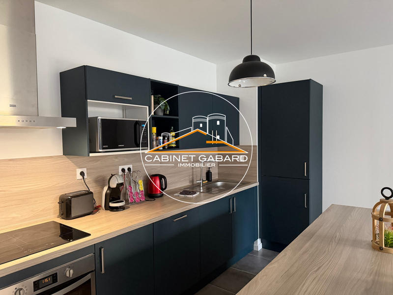 Appartement - 85 m² - 3 pièces