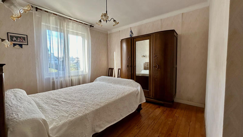 Maison - 97 m² - 6 pièces