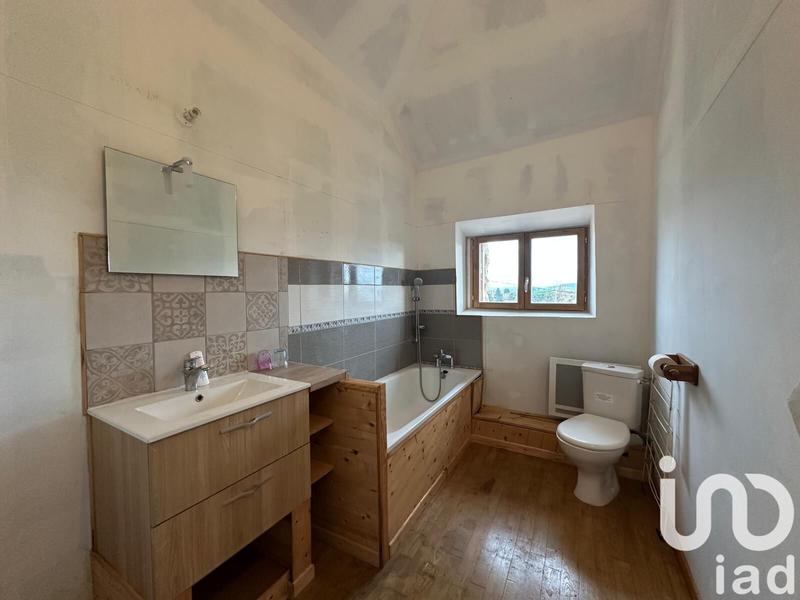 Maison - 198 m² - 7 pièces