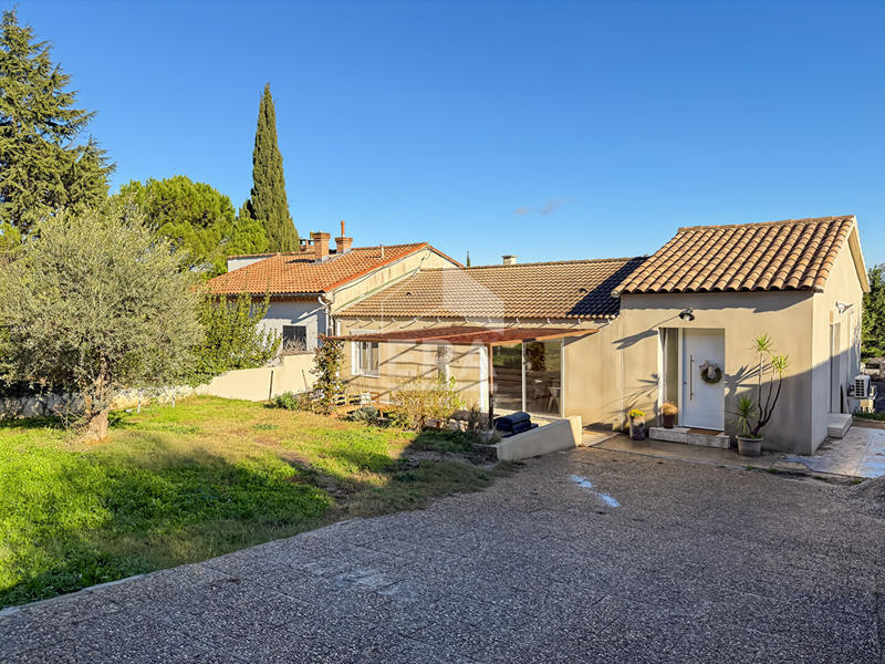 Maison - 94 m² - 4 pièces