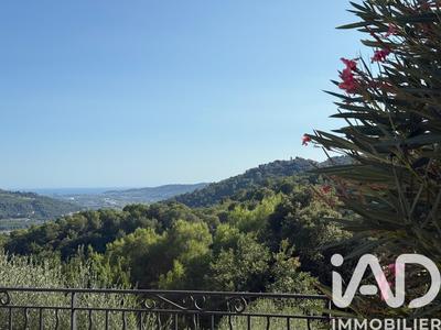 Maison - 171 m² - 6 pièces