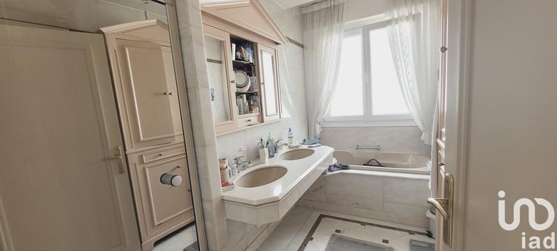 Maison - 136 m² - 5 pièces