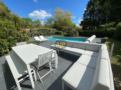 Maison d'architecte - 300 m² - 8 pièces