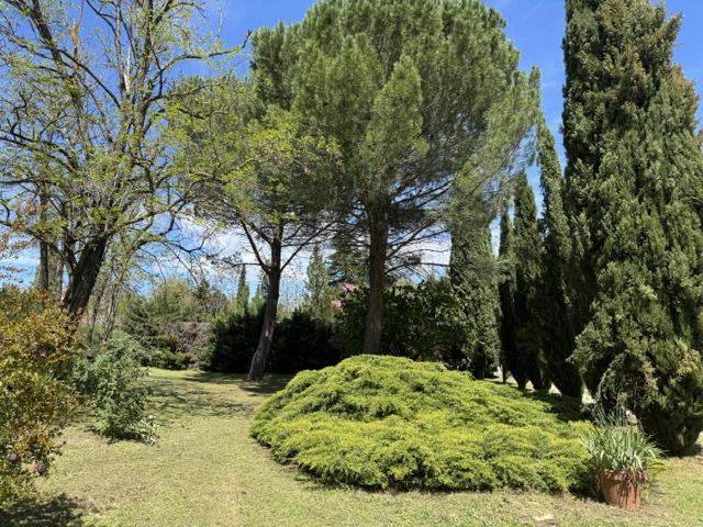 Maison - 321 m² - 11 pièces