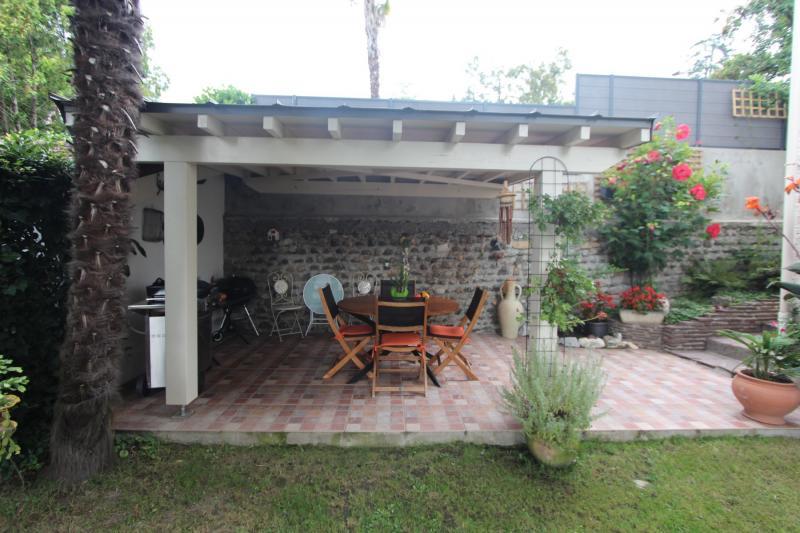 Maison - 225 m² - 7 pièces