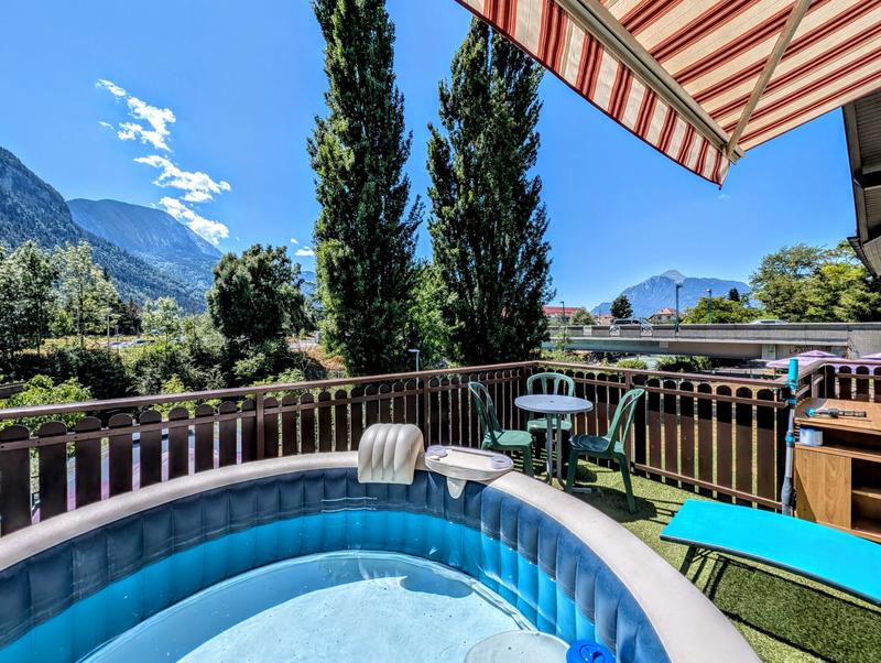 Maison - 187 m² - 6 pièces