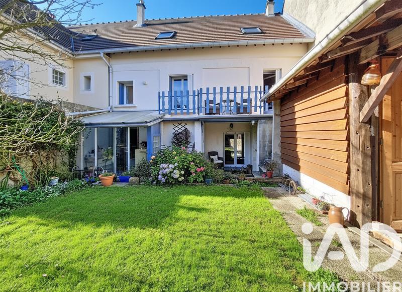 Maison - 110 m² - 4 pièces