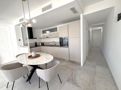 Appartement - 80 m² - 3 pièces