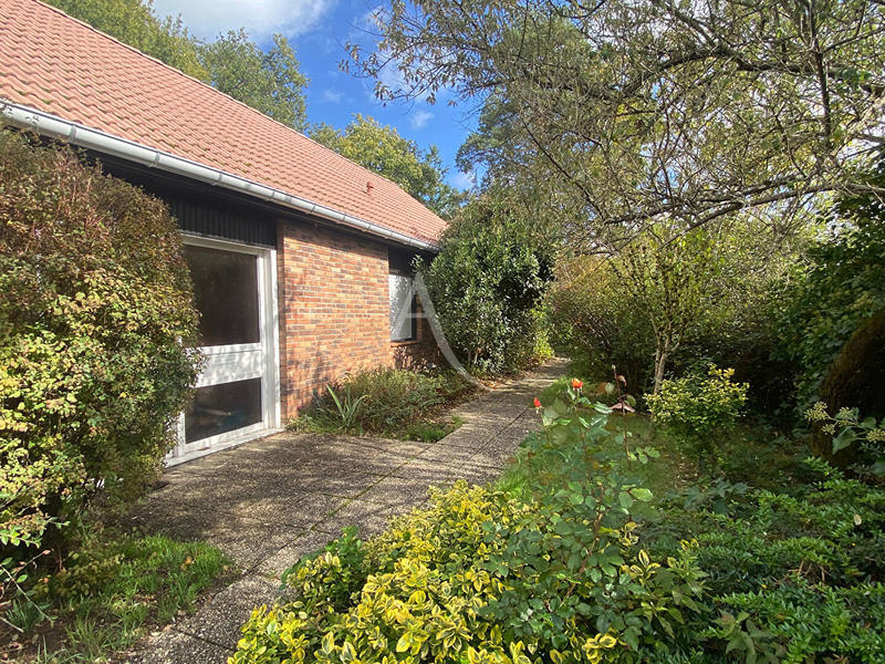 Maison - 210 m² - 7 pièces