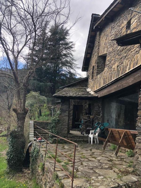 Maison - 275 m² - 8 pièces