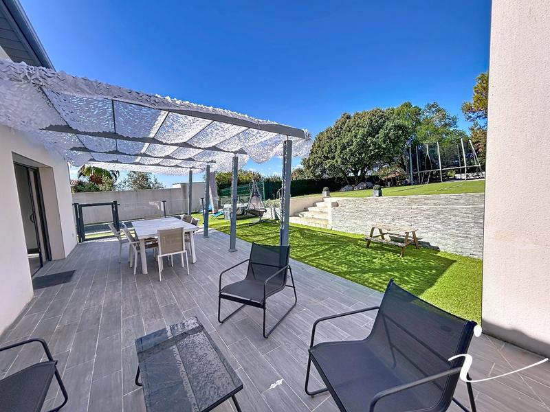 Villa - 145 m² - 6 pièces