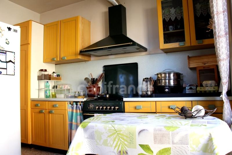 Propriété - 205 m² - 6 pièces