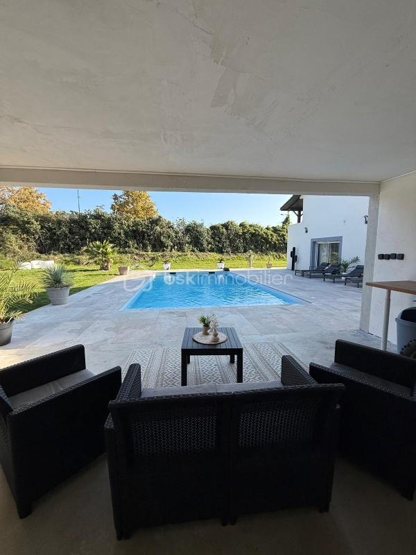 Maison traditionnelle - 173 m² - 5 pièces