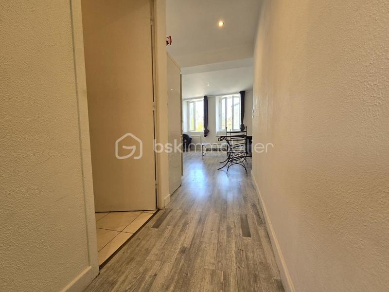 Immeuble - 85 m² - 3 pièces