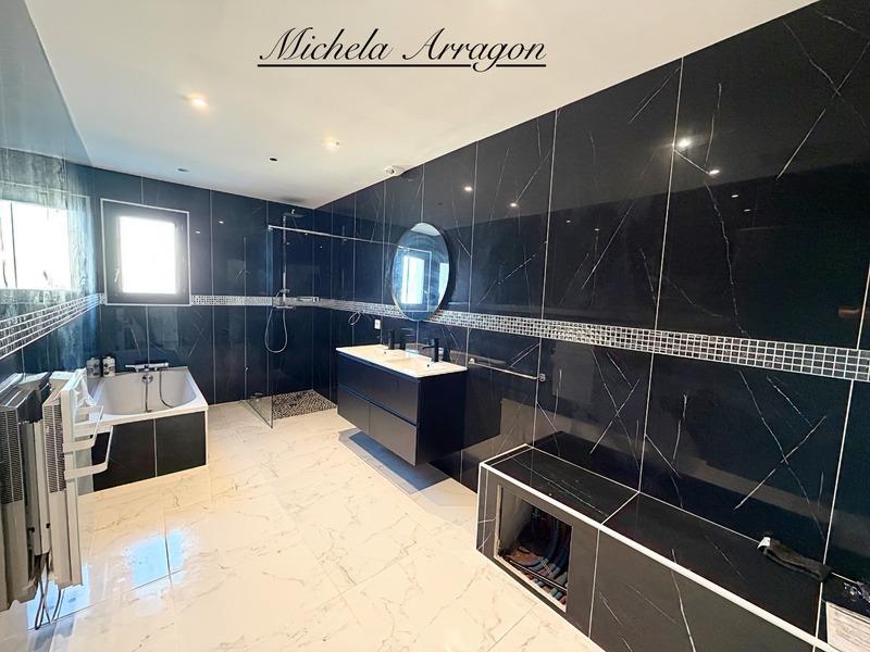 Maison - 115 m² - 4 pièces