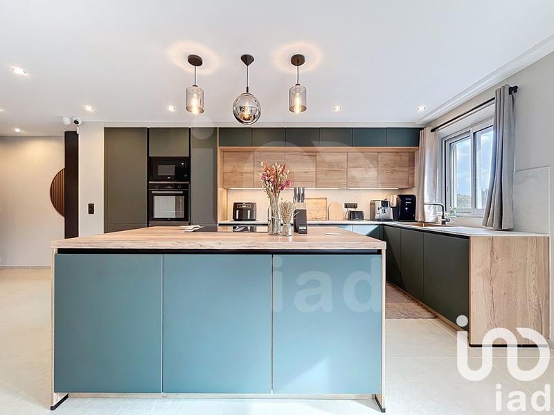 Duplex - 93 m² - 5 pièces