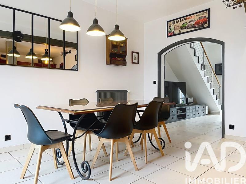 Maison - 140 m² - 5 pièces