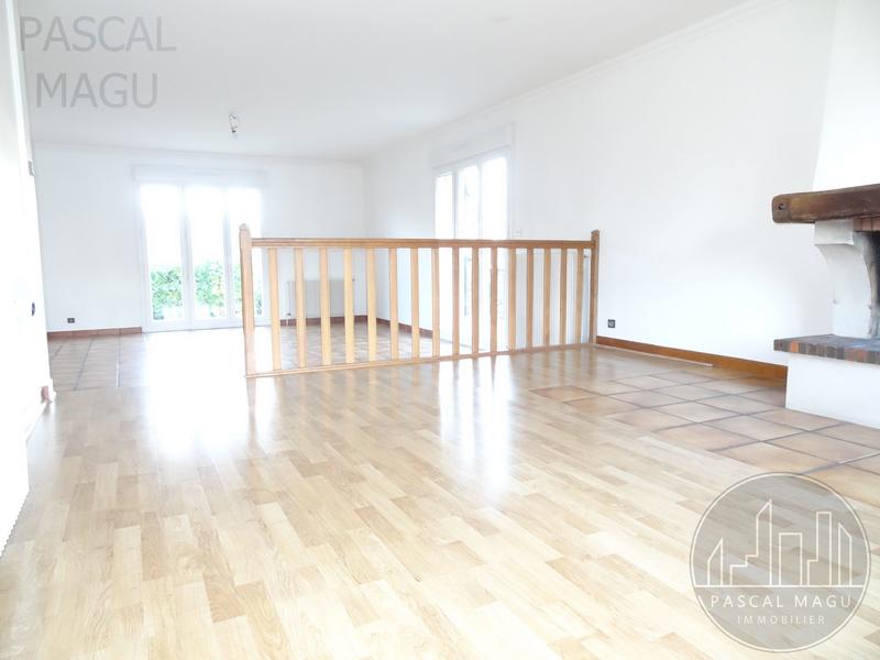 Maison - 227 m² - 8 pièces