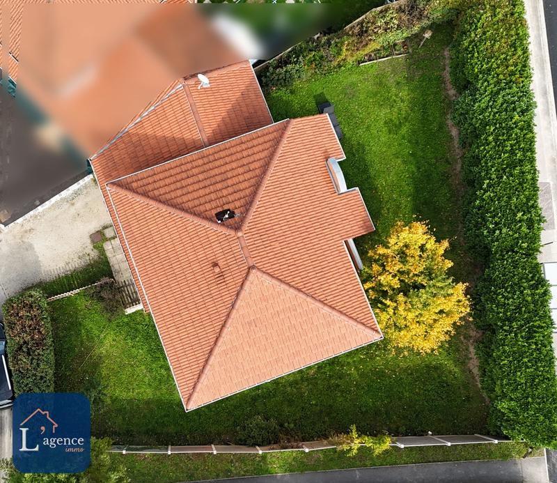 Maison - 94 m² - 4 pièces