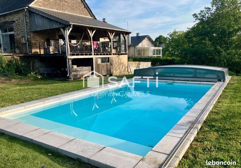 Maison - 299 m² - 4 pièces