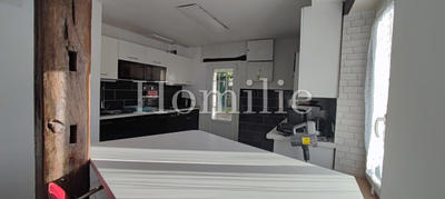 Maison - 143 m² - 6 pièces