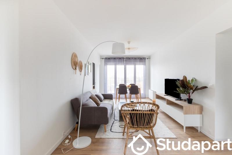 Chambre - 11 m² - 1 pièce