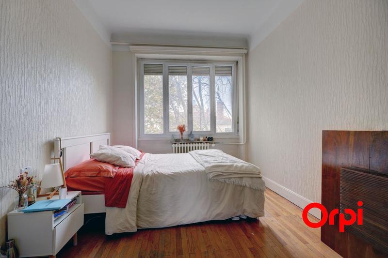 Appartement - 85 m² - 3 pièces