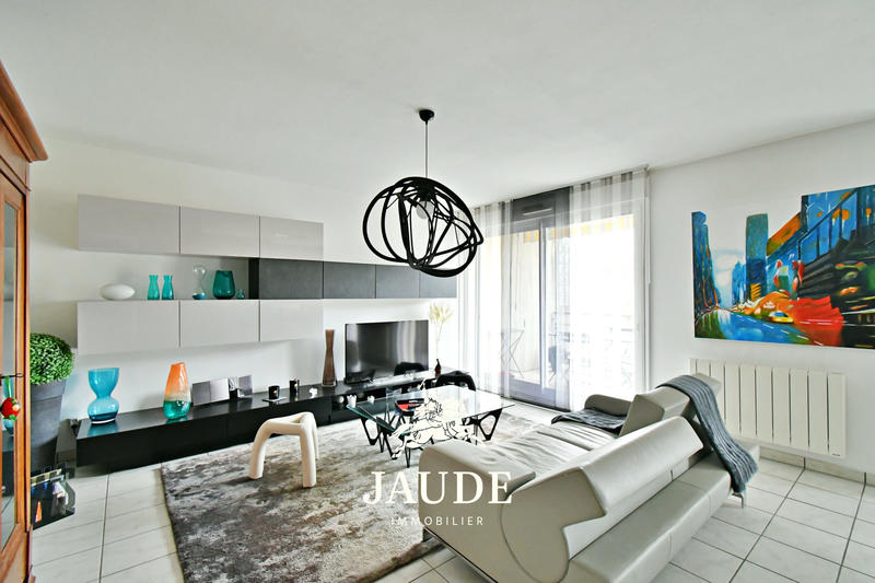 Appartement - 91 m² - 3 pièces