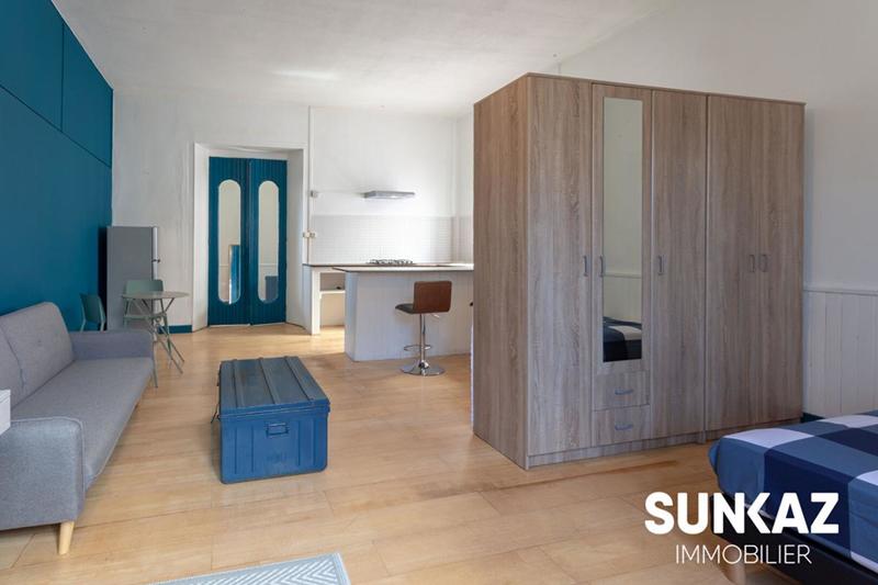 Studio - 45 m² - 1 pièce