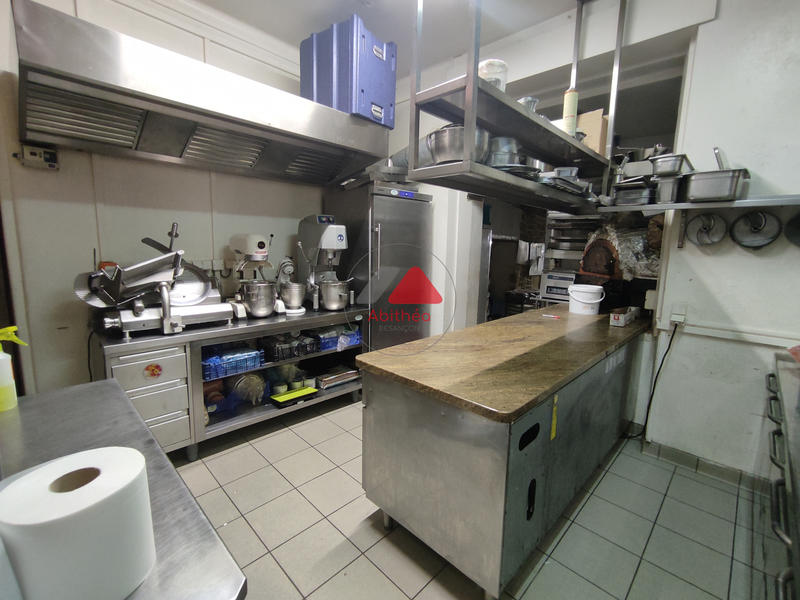 Fonds de commerce - Magasins - 200 m²